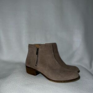 Luck Brand Size 10 Beige Suede Double Zipper  Leather Booties